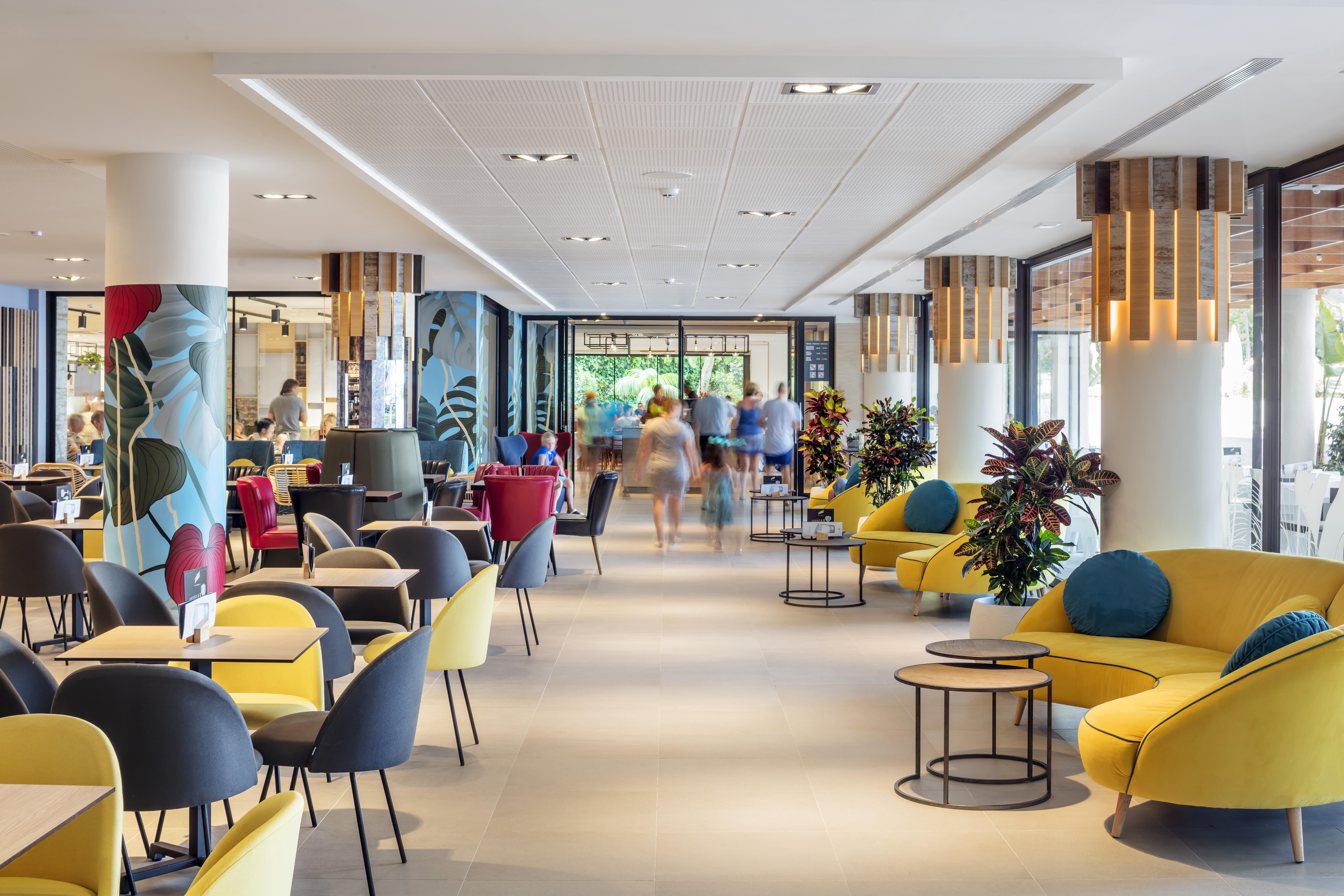 Aqua Hotel The Breeze (Adults Only +18) All Inclusive Santa Susanna Ngoại thất bức ảnh